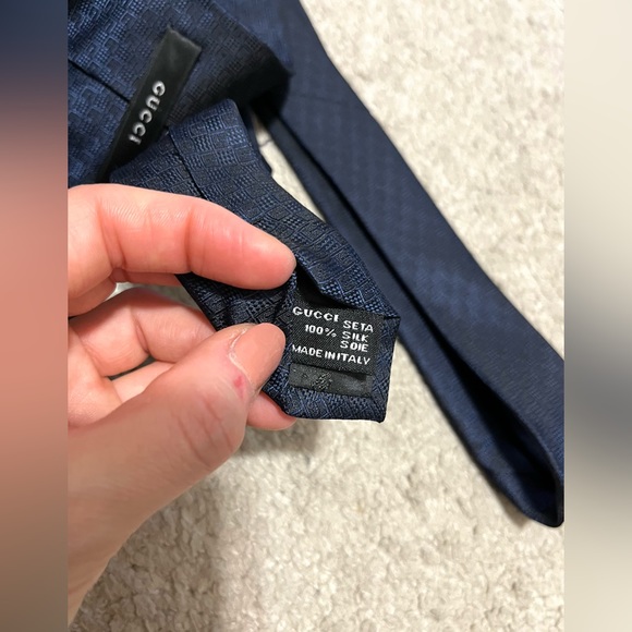 GUCCI Silk Tie Navy Blue Made in Italy - Picture 4 of 10